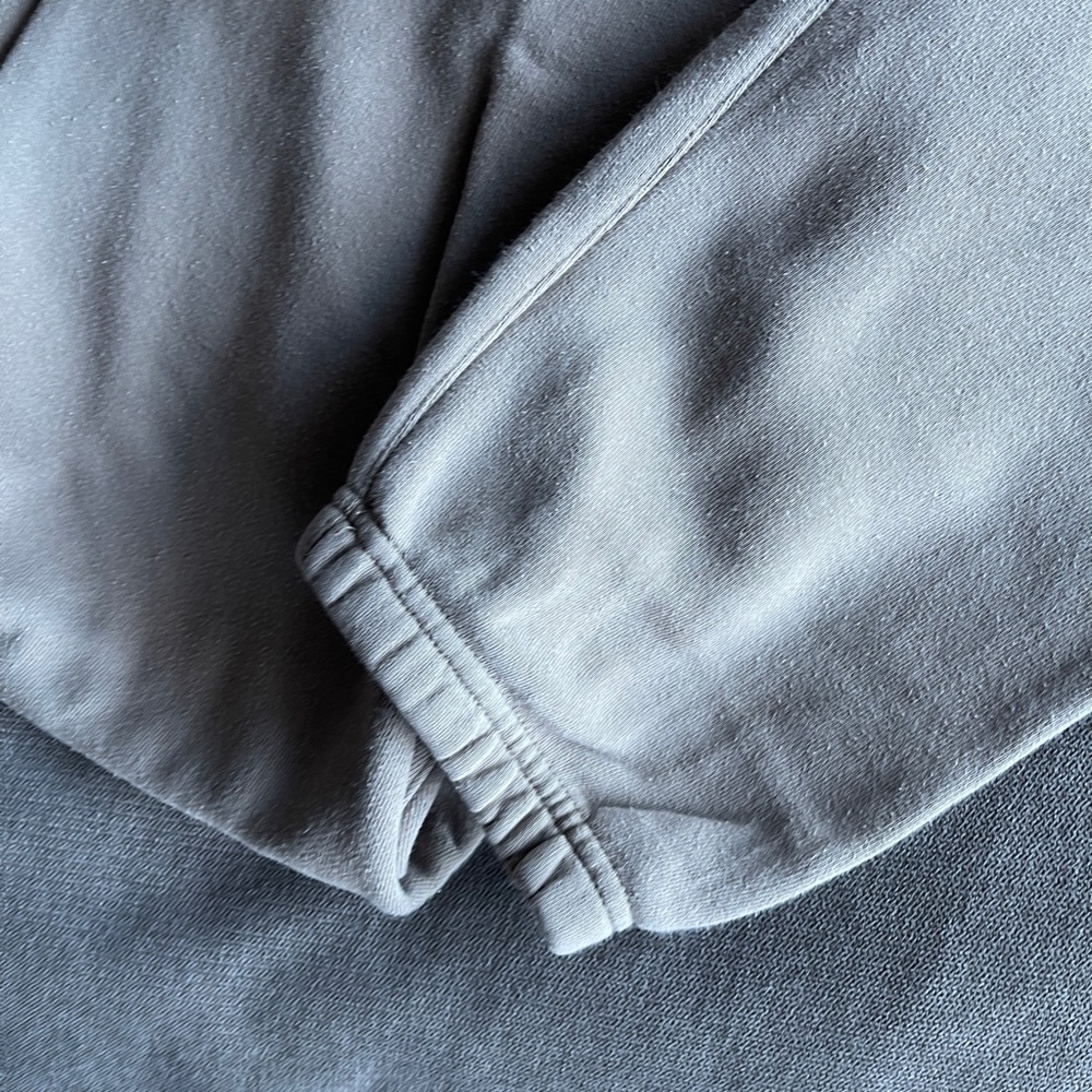 Essentials Set - Picture 3 of 7